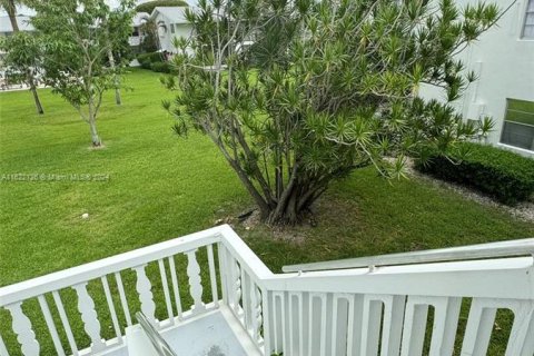 Condo in West Palm Beach, Florida, 1 bedroom  № 1269498 - photo 30