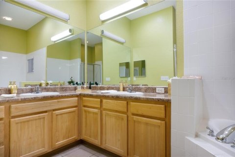 Condo in Kissimmee, Florida, 3 bedrooms  № 1251689 - photo 12