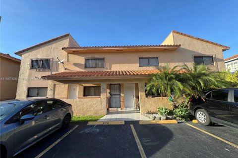 Condo in Hialeah, Florida, 2 bedrooms  № 1384190 - photo 3