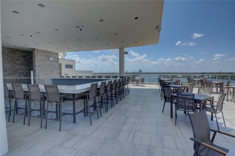 Copropriété à vendre à Hollywood, Floride: 2 chambres, 85.66 m2 № 1384145 - photo 29