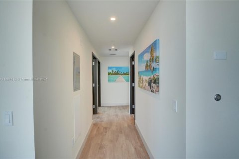 Copropriété à vendre à Hollywood, Floride: 2 chambres, 85.66 m2 № 1384145 - photo 17