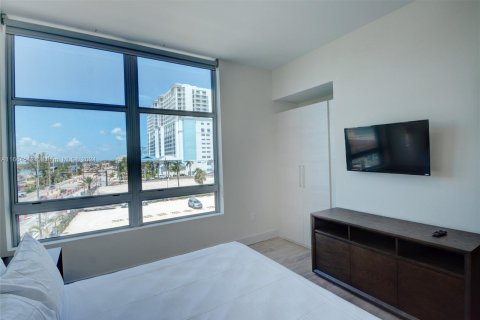 Condominio en venta en Hollywood, Florida, 2 dormitorios, 85.66 m2 № 1384145 - foto 13