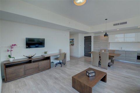 Copropriété à vendre à Hollywood, Floride: 2 chambres, 85.66 m2 № 1384145 - photo 25