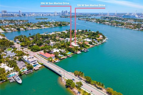 Villa ou maison à vendre à Miami Beach, Floride: 10 chambres, 1129.78 m2 № 507503 - photo 27