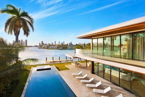 Villa ou maison à vendre à Miami Beach, Floride: 10 chambres, 1129.78 m2 № 507503 - photo 4