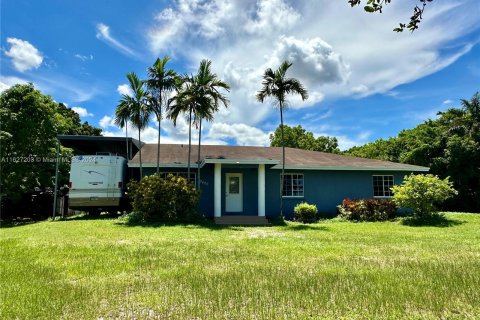 Villa ou maison à vendre à Miami, Floride: 3 chambres, 176.51 m2 № 1281396 - photo 1