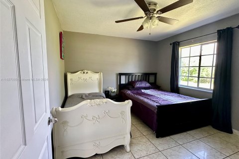 Casa en venta en Miami, Florida, 3 dormitorios, 176.51 m2 № 1281396 - foto 7