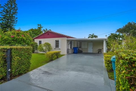 Villa ou maison à vendre à Miami, Floride: 3 chambres, 98.94 m2 № 1333106 - photo 14