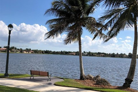 Touwnhouse à louer à Miramar, Floride: 2 chambres, 93.37 m2 № 1333155 - photo 15