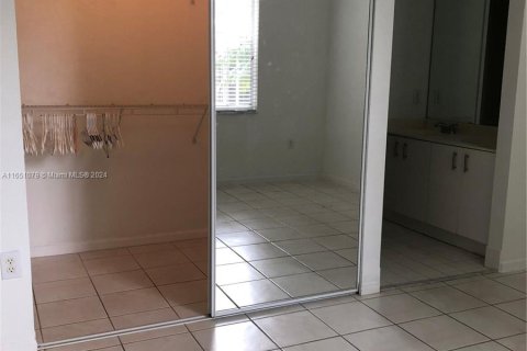 Touwnhouse à louer à Miramar, Floride: 2 chambres, 93.37 m2 № 1333155 - photo 13