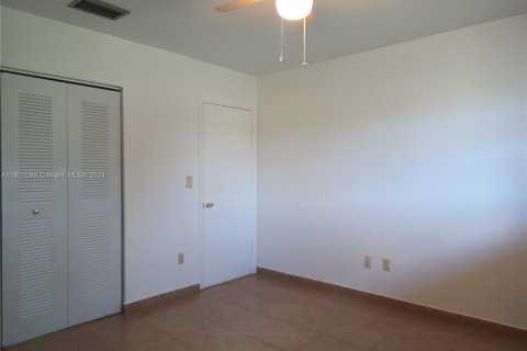 Apartamento en alquiler en Hollywood, Florida, 2 dormitorios, 108.97 m2 № 1333154 - foto 11