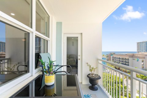 Condo in Pompano Beach, Florida, 1 bedroom  № 1180145 - photo 15