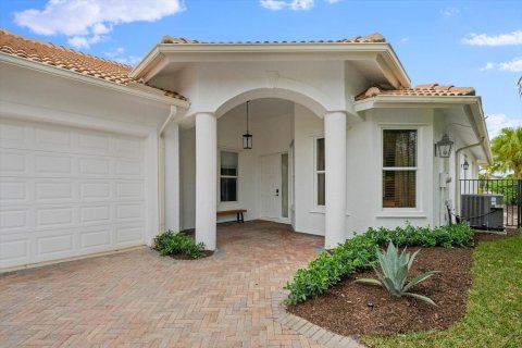 Townhouse in Wellington, Florida 3 bedrooms, 183.39 sq.m. № 945793 - photo 29