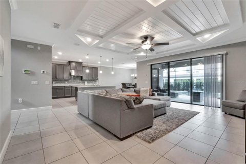 Villa ou maison à vendre à Kissimmee, Floride: 5 chambres, 358.32 m2 № 1280228 - photo 8