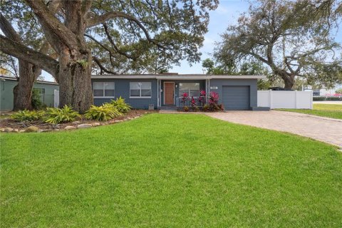 Casa en venta en Orlando, Florida, 3 dormitorios, 116.5 m2 № 1131655 - foto 2