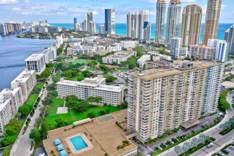 Condo in Sunny Isles Beach, Florida, 1 bedroom  № 941160 - photo 4