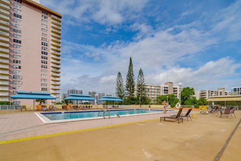 Condo in Sunny Isles Beach, Florida, 1 bedroom  № 941160 - photo 8