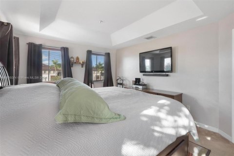 Condominio en venta en Miramar, Florida, 3 dormitorios, 134.24 m2 № 1229611 - foto 11
