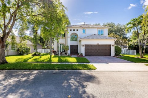 Casa en venta en Pembroke Pines, Florida, 4 dormitorios, 239.5 m2 № 1281570 - foto 1