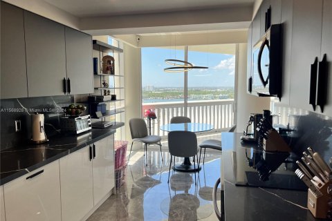 Copropriété à vendre à Aventura, Floride: 2 chambres, 185.8 m2 № 1281572 - photo 29