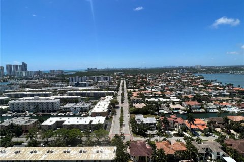 Condo in Aventura, Florida, 2 bedrooms  № 1281572 - photo 11