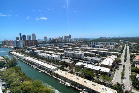 Condo in Aventura, Florida, 2 bedrooms  № 1281572 - photo 9