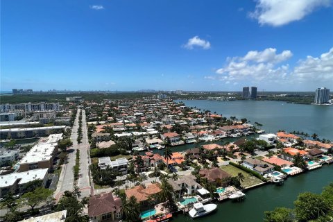 Condominio en venta en Aventura, Florida, 2 dormitorios, 185.8 m2 № 1281572 - foto 10