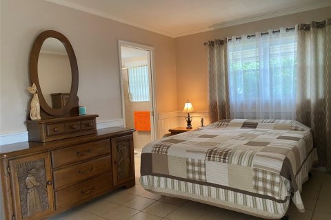 Condo in West Palm Beach, Florida, 1 bedroom  № 945005 - photo 10