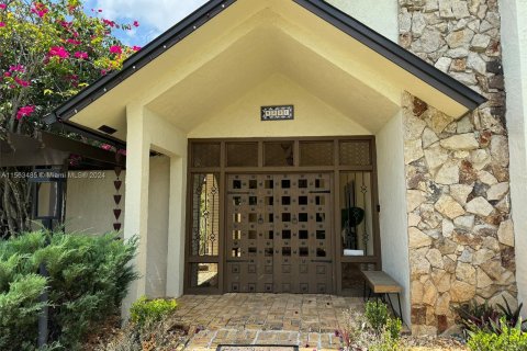 Villa ou maison à vendre à Davie, Floride: 4 chambres, 305.46 m2 № 1101299 - photo 6