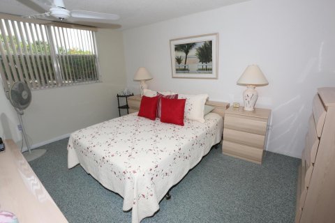 Condo in Tamarac, Florida, 1 bedroom  № 1229283 - photo 13