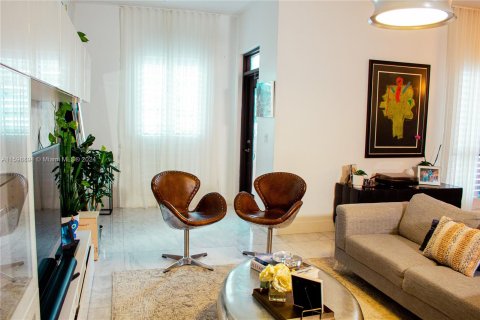 Condominio en venta en Miami, Florida, 2 dormitorios, 198.44 m2 № 1208301 - foto 18