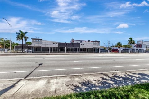 Commercial property in Fort Lauderdale, Florida № 1271738 - photo 20