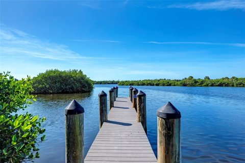 Land in Venice, Florida № 1375269 - photo 14