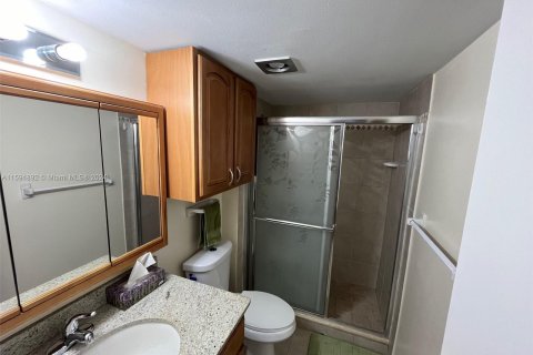 Condo in Aventura, Florida, 2 bedrooms  № 1187573 - photo 8