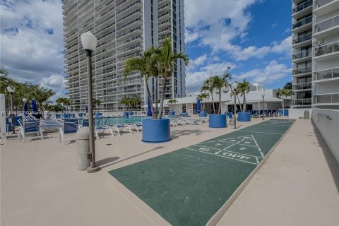 Condo in Aventura, Florida, 2 bedrooms  № 1187573 - photo 21