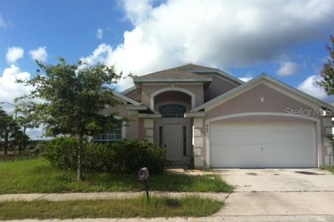 House in Davenport, Florida 3 bedrooms, 167.97 sq.m. № 1366780 - photo 1