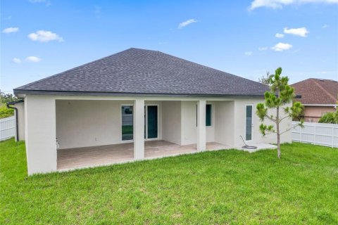 House in Port Charlotte, Florida 4 bedrooms, 161.19 sq.m. № 1366781 - photo 5