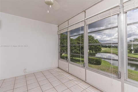 Copropriété à vendre à Margate, Floride: 2 chambres, 86.4 m2 № 1370577 - photo 18