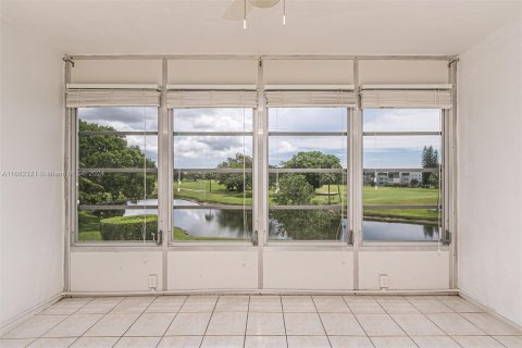 Copropriété à vendre à Margate, Floride: 2 chambres, 86.4 m2 № 1370577 - photo 19