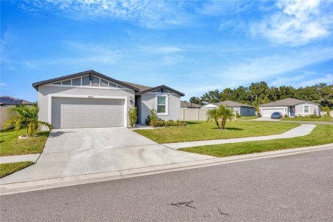 Villa ou maison à vendre à Zephyrhills, Floride: 3 chambres, 156.08 m2 № 1382677 - photo 2