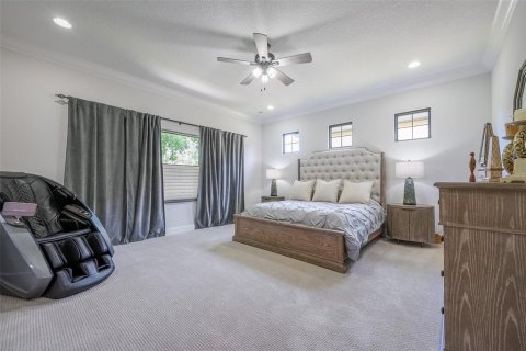 Casa en venta en Orlando, Florida, 4 dormitorios, 358.42 m2 № 1382702 - foto 11