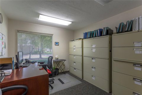 Commercial property in Gainesville, Florida 292.08 sq.m. № 570022 - photo 24