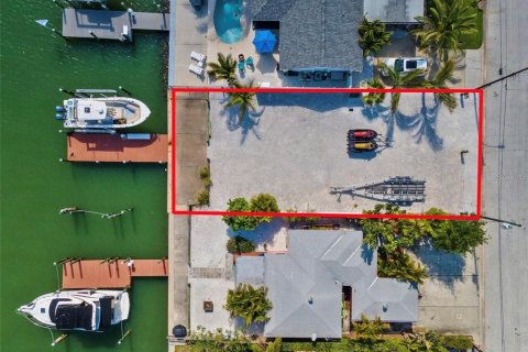 Terreno en venta en Madeira Beach, Florida № 1399221 - foto 3