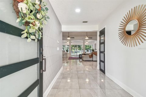 Villa ou maison à vendre à Tampa, Floride: 4 chambres, 312.8 m2 № 1399225 - photo 5