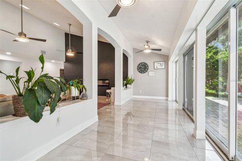 Villa ou maison à vendre à Tampa, Floride: 4 chambres, 312.8 m2 № 1399225 - photo 27