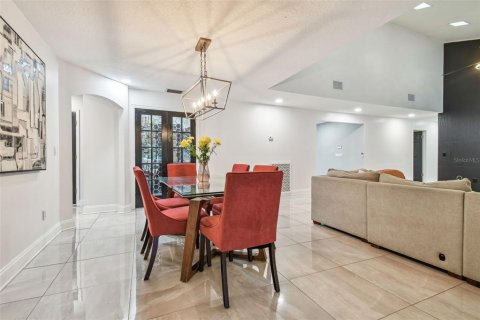 Villa ou maison à vendre à Tampa, Floride: 4 chambres, 312.8 m2 № 1399225 - photo 4