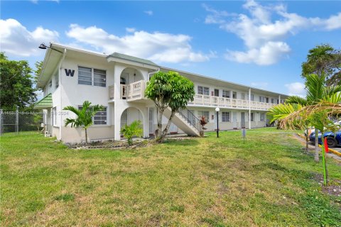 Copropriété à vendre à Miami Gardens, Floride: 2 chambres, 94.02 m2 № 1181924 - photo 1