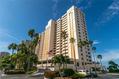 Condo in Clearwater, Florida, 2 bedrooms  № 731174 - photo 1