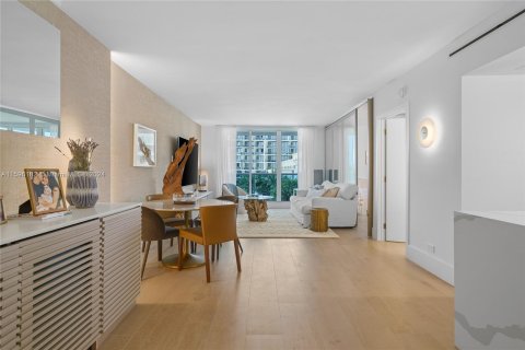 Condominio en venta en Miami Beach, Florida, 2 dormitorios, 114.27 m2 № 1189314 - foto 10