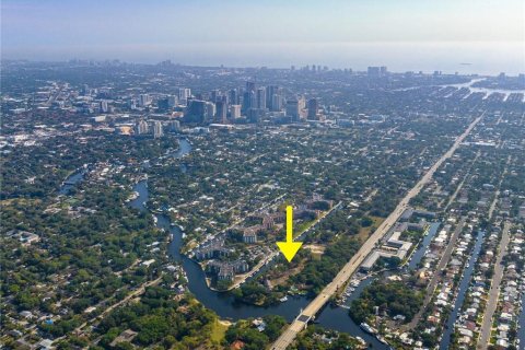 Terrain à vendre à Fort Lauderdale, Floride № 407924 - photo 1